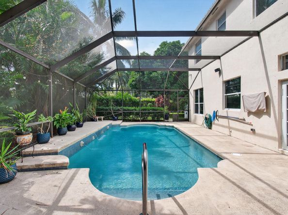 6142 Sand Hills Circle, Lake Worth FL 33463