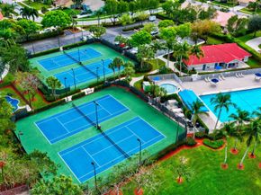 6142 Sand Hills Circle, Lake Worth FL 33463