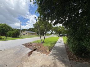 2109 Pinehurst Dr, West Palm Beach FL 33407
