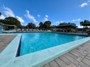 417 SW Natura Avenue B, Deerfield Beach FL 33441