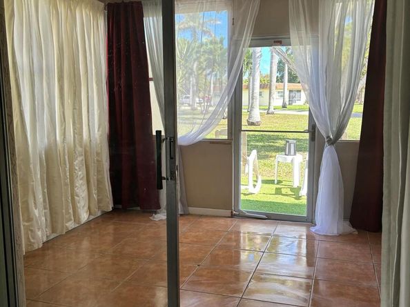 417 SW Natura Avenue B, Deerfield Beach FL 33441