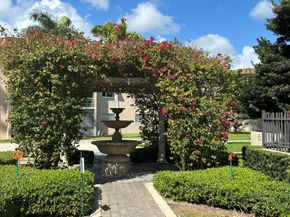 417 SW Natura Avenue B, Deerfield Beach FL 33441