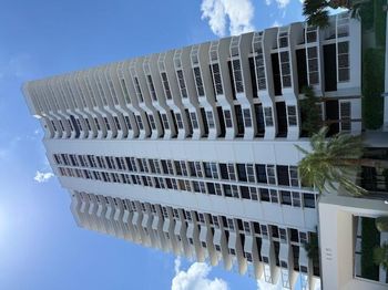 115 Lakeshore Drive