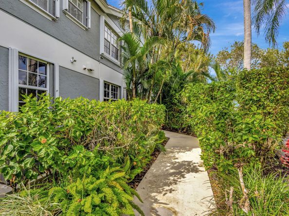 10315 N Andover Coach Lane A2, Lake Worth FL 33449