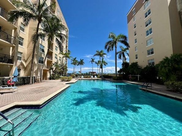 1801 N Flagler Drive 233, West Palm Beach FL 33407