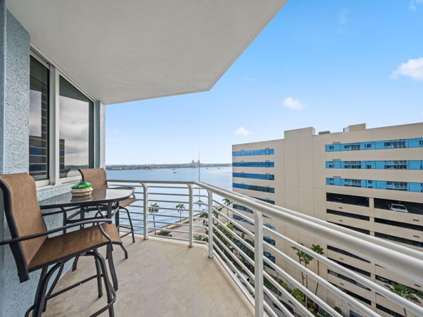 1551 N Flagler Drive 1216, West Palm Beach FL 33401