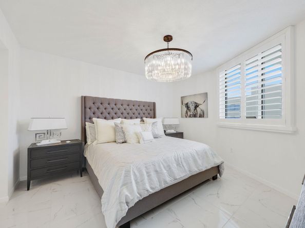 1551 N Flagler Drive 1216, West Palm Beach FL 33401