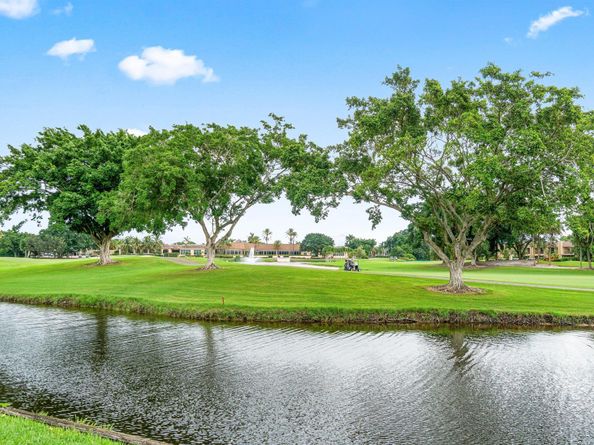 4527 Luxemburg Court, Lake Worth FL 33467