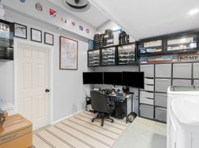 9941 SW 16th St, Pembroke Pines FL 33025