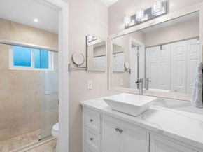 9941 SW 16th St, Pembroke Pines FL 33025