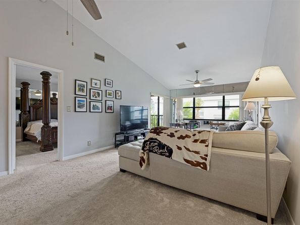 7681 Tahiti Lane 205, Lake Worth FL 33467