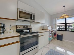 7681 Tahiti Lane 205, Lake Worth FL 33467