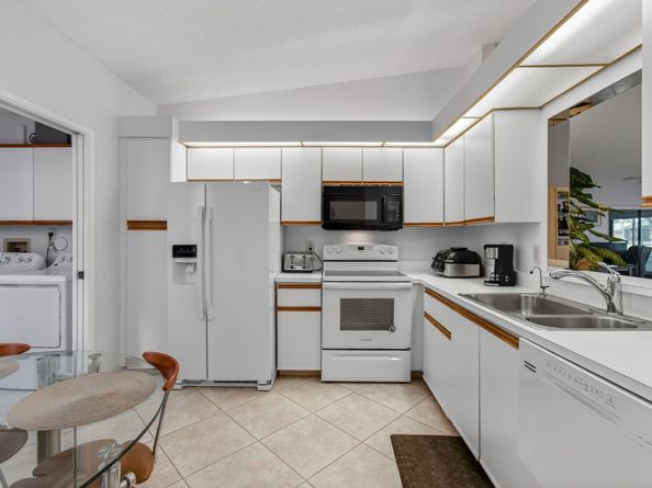 6272 Kings Gate Circle, Delray Beach FL 33484