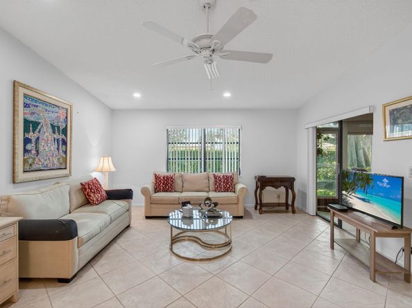 6272 Kings Gate Circle, Delray Beach FL 33484