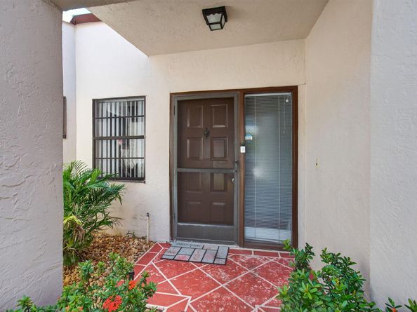 6272 Kings Gate Circle, Delray Beach FL 33484
