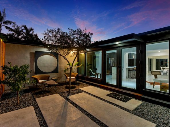 2711 NE 19th St, Fort Lauderdale FL 33305