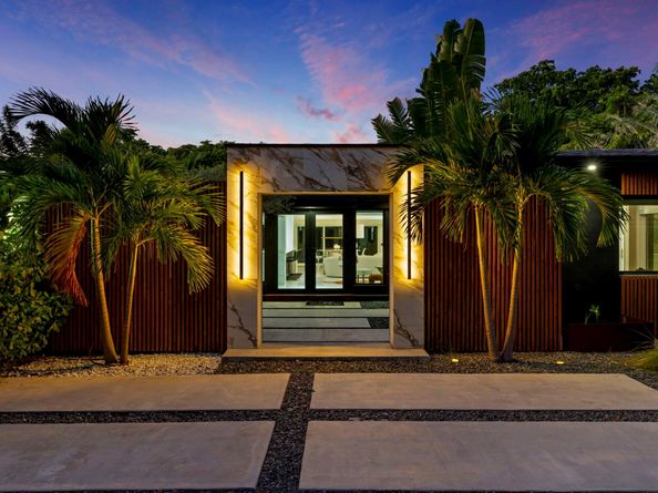 2711 NE 19th St, Fort Lauderdale FL 33305