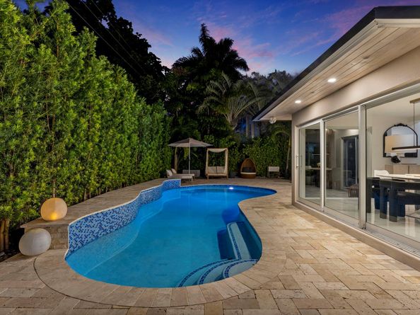 2711 NE 19th St, Fort Lauderdale FL 33305