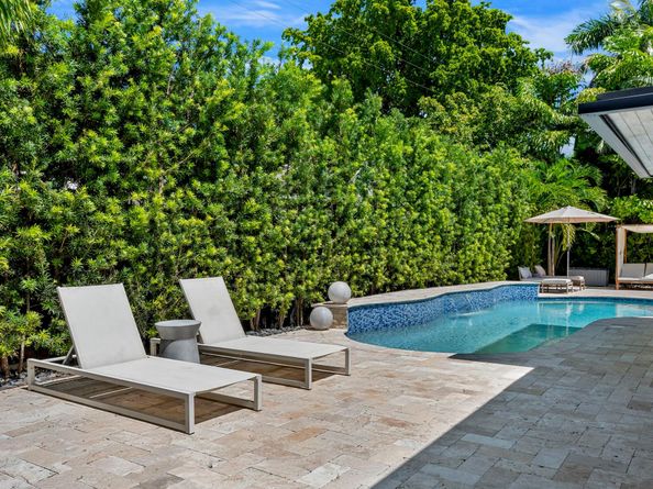 2711 NE 19th St, Fort Lauderdale FL 33305