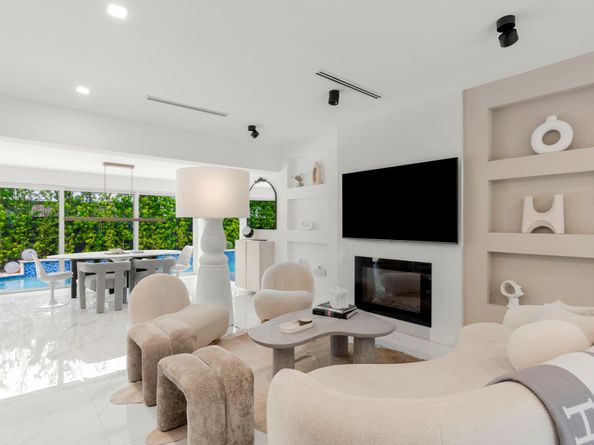 2711 NE 19th St, Fort Lauderdale FL 33305