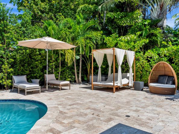 2711 NE 19th St, Fort Lauderdale FL 33305