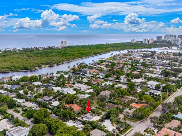 2711 NE 19th St, Fort Lauderdale FL 33305