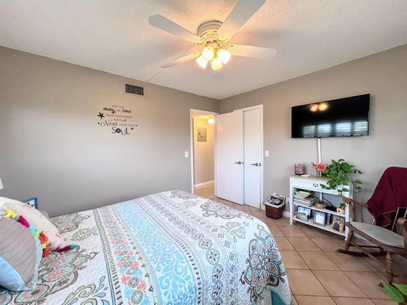 2520 NE 1st Court 408, Boynton Beach FL 33435