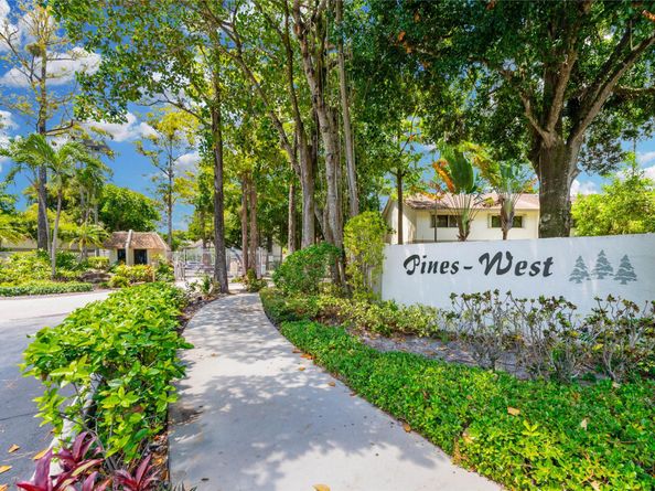 3020 S Oakland Forest Dr 3003, Oakland Park FL 33309