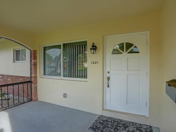 1281 NW 44th St, Deerfield Beach FL 33064