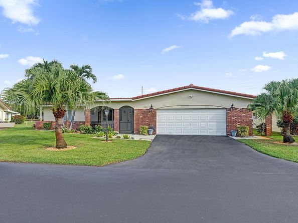 1281 NW 44th St, Deerfield Beach FL 33064