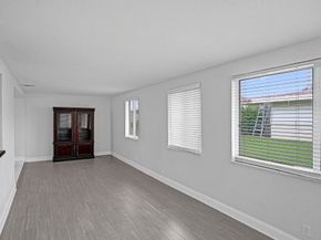 1281 NW 44th St, Deerfield Beach FL 33064