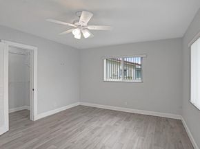 1281 NW 44th St, Deerfield Beach FL 33064