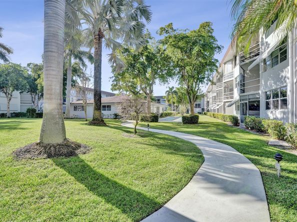 400 SE 10th St 117, Deerfield Beach FL 33441