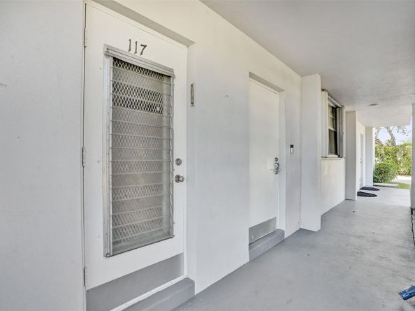 400 SE 10th St 117, Deerfield Beach FL 33441
