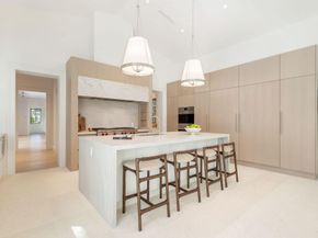 215 Summa Street, West Palm Beach FL 33405