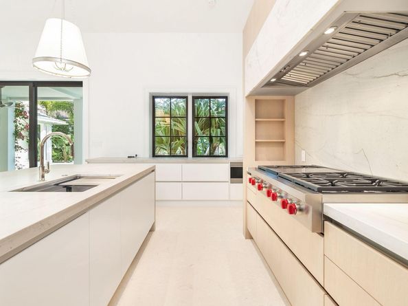 215 Summa Street, West Palm Beach FL 33405