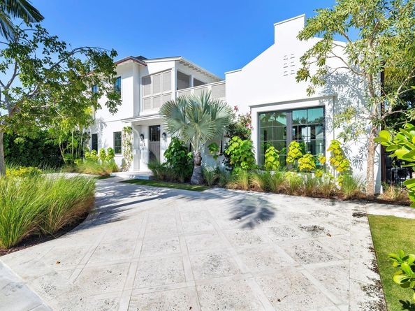 215 Summa Street, West Palm Beach FL 33405