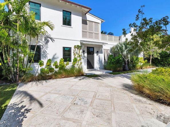 215 Summa Street, West Palm Beach FL 33405