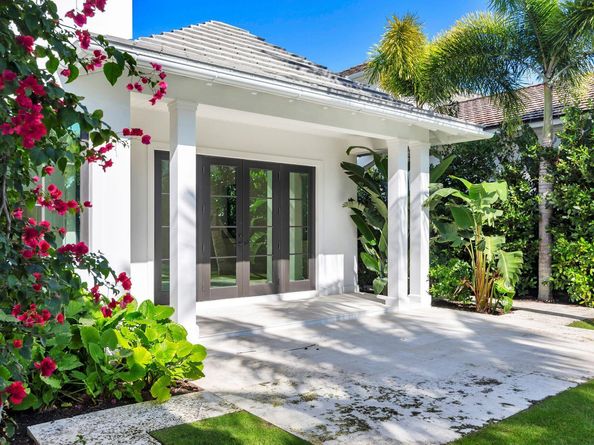 215 Summa Street, West Palm Beach FL 33405