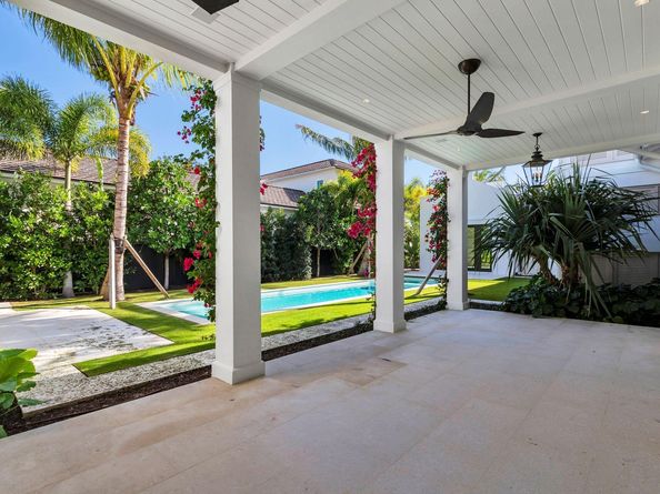 215 Summa Street, West Palm Beach FL 33405