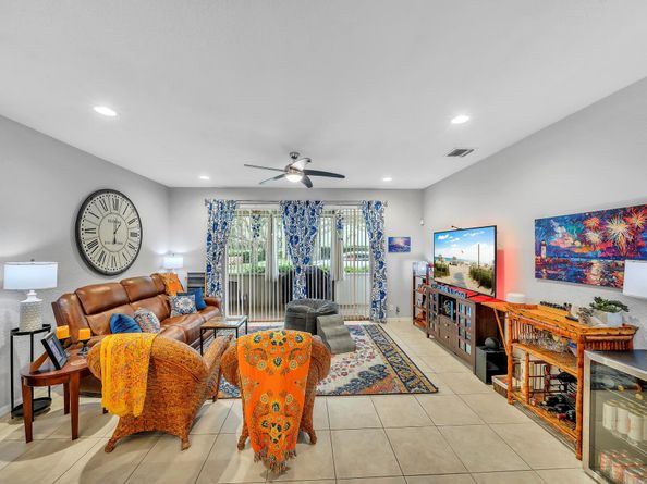 9494 S Military Trail 1, Boynton Beach FL 33436