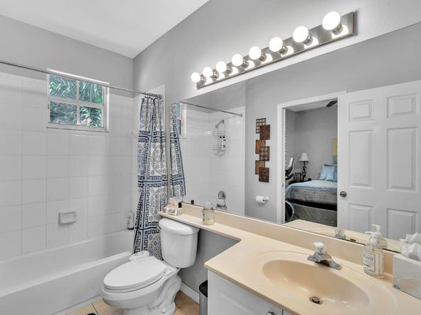 9494 S Military Trail 1, Boynton Beach FL 33436