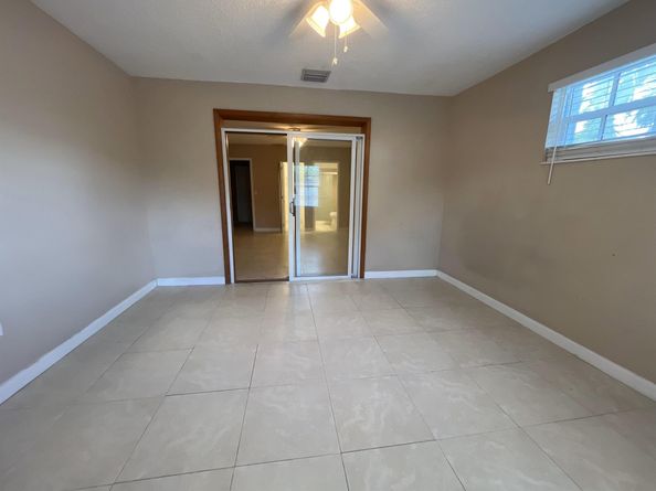 10089 Penzance Lane, Royal Palm Beach FL 33411