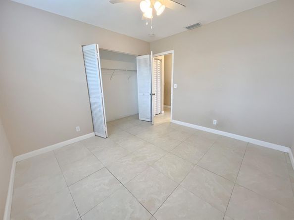 10089 Penzance Lane, Royal Palm Beach FL 33411