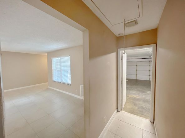 10089 Penzance Lane, Royal Palm Beach FL 33411