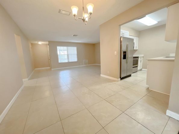10089 Penzance Lane, Royal Palm Beach FL 33411