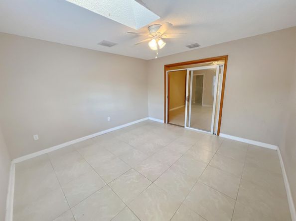10089 Penzance Lane, Royal Palm Beach FL 33411
