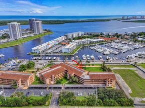 1030 Us Highway 1 105, North Palm Beach FL 33408