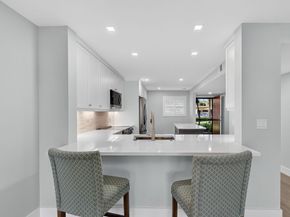 1030 Us Highway 1 105, North Palm Beach FL 33408