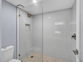 1030 Us Highway 1 105, North Palm Beach FL 33408